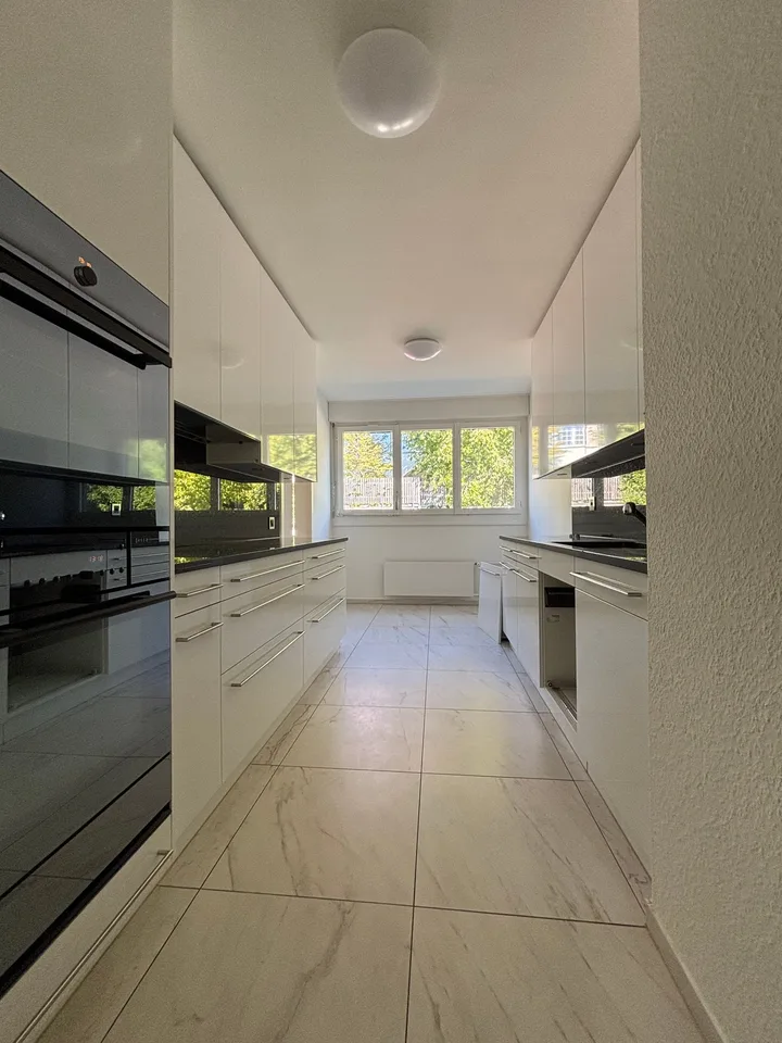Grosszügige 5.5-Zimmer-Wohnung mit Panoramablick – Foto 6 von 15