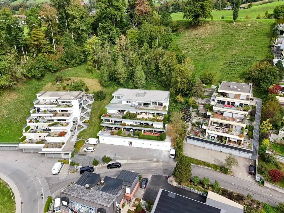 Appartamento attico esclusivo, di nuova costruzione, 3 locali a Oberägeri – foto 2 di 13