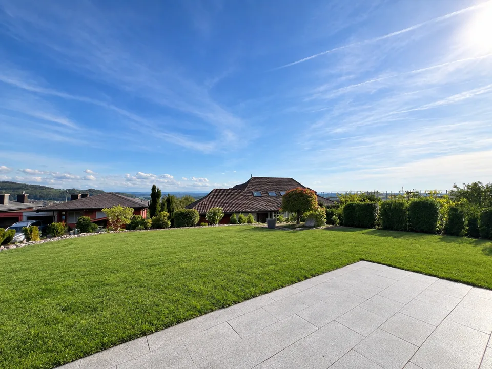 Ampia casa unifamiliare di 5,5 locali a Hägendorf – disponibile immediatamente! – foto 2 di 18