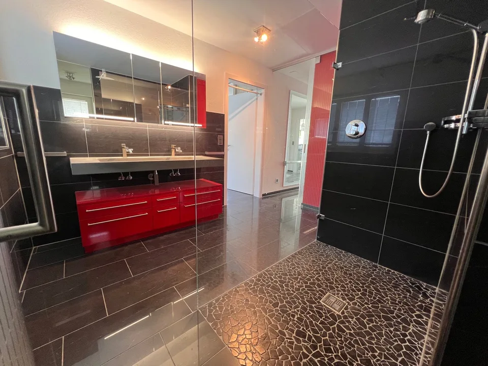 Ampia casa unifamiliare di 5,5 locali a Hägendorf – disponibile immediatamente! – foto 6 di 18