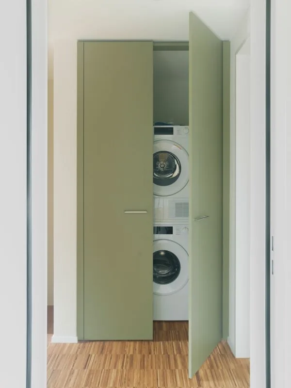Habitation moderne avec galerie, jardin et parking souterrain privé (maison d'angle) – photo 3 sur 8
