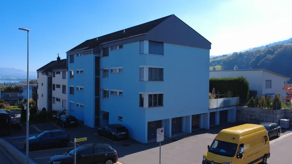 Immeuble d'investissement attractif avec six appartements en copropriété à Wilen bei Wollerau – photo 3 sur 13