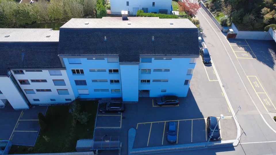 Immeuble d'investissement attractif avec six appartements en copropriété à Wilen bei Wollerau – photo 4 sur 13