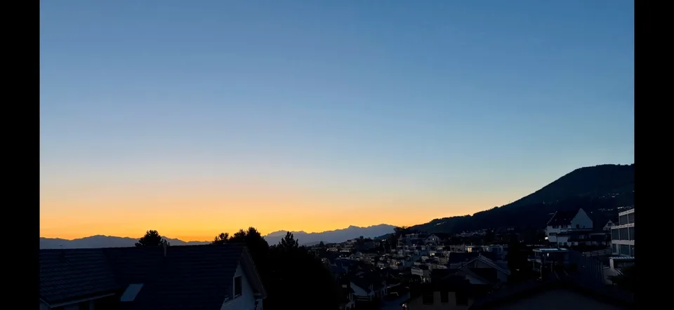 VITA DI LUSSO – VILLA PANORAMICA IN POSIZIONE PRIME – ATMOSFERA DI VACANZA PURA AL REBBERG – foto 7 di 7