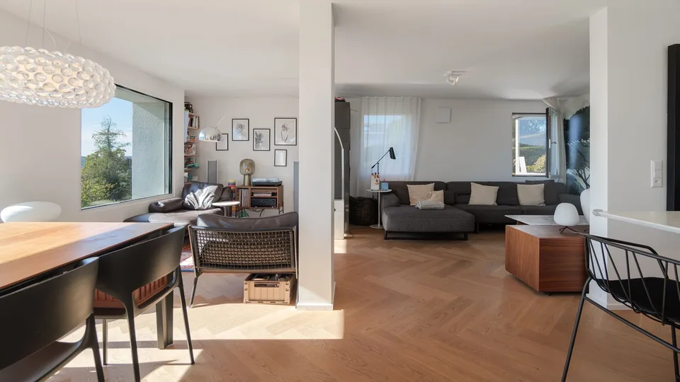 4.5-Zimmer-Haus mit grandioser Aussicht in Widen – Foto 2 von 10