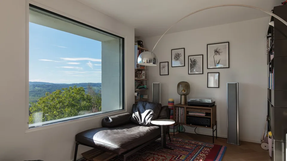 4.5-Zimmer-Haus mit grandioser Aussicht in Widen – Foto 4 von 10