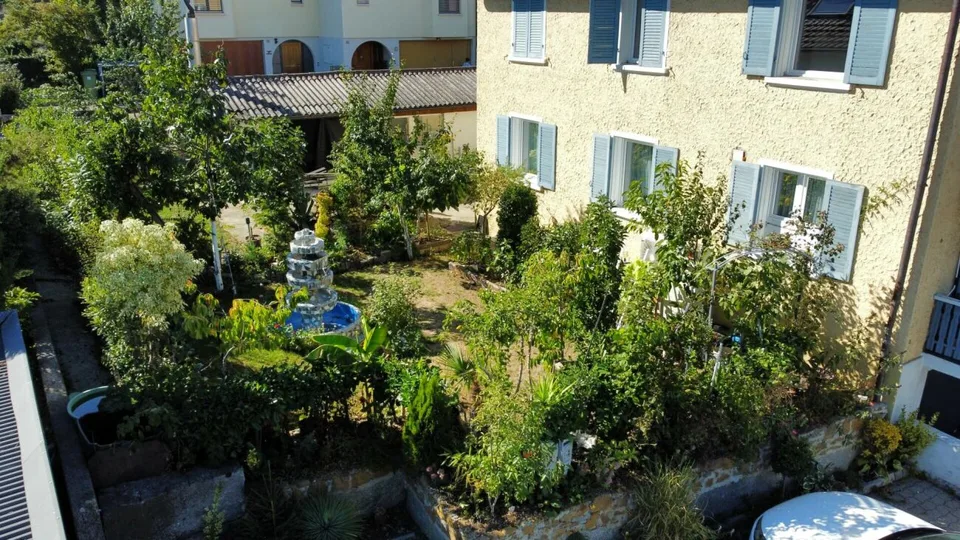 SPACIOUS IN A QUIET LOCATION! – photo 2 of 13