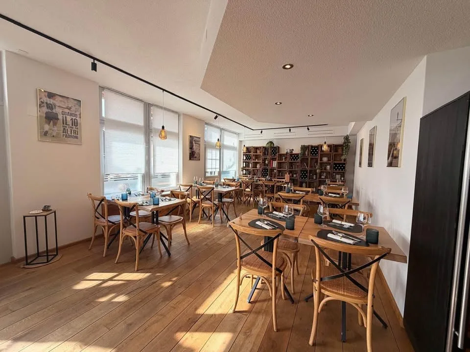 Ristorante con grande terrazza – vicino al lago di Thun – foto 8 di 10