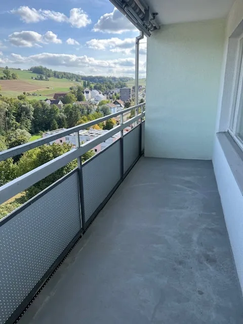 APPARTAMENTO 3 LOCALI SPAZIOSO CON VISTA SUPERBA IN AFFITTO DAL 25.10.2026 – foto 7 di 9