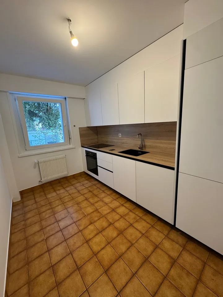 Wohnung mit 3 Zimmern renoviert – Foto 3 von 9