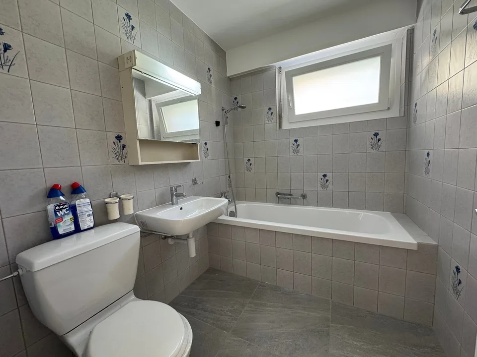 Wohnung mit 3 Zimmern renoviert – Foto 9 von 9