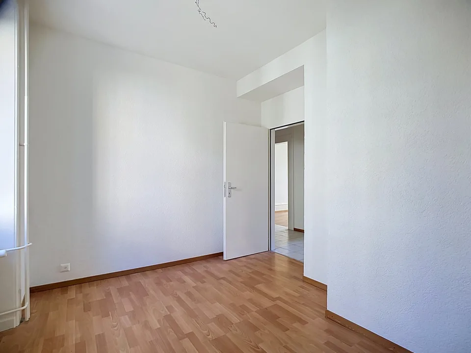 Zweieinhalb-Zimmer-Wohnung mit Balkon – Foto 9 von 10