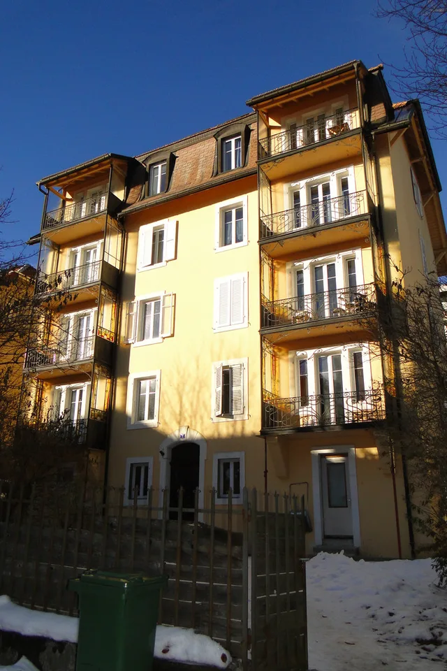 Zweieinhalb-Zimmer-Wohnung mit Balkon – Foto 3 von 10