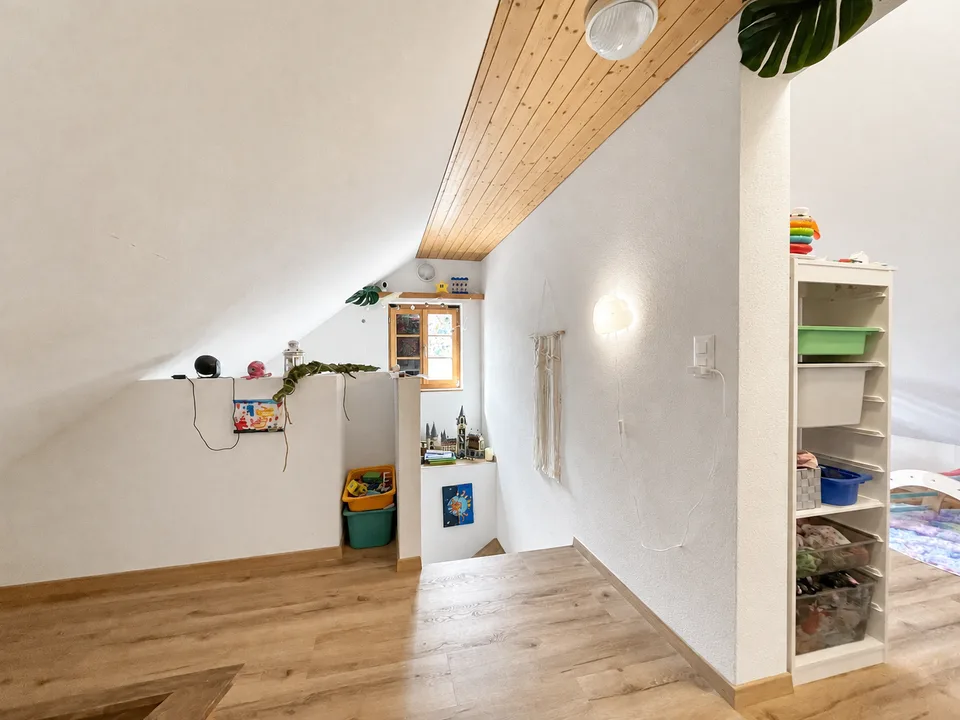 Charmantes 7.5-Zimmer-Chalet an idyllischer Dorflage in Luthern – Foto 6 von 13