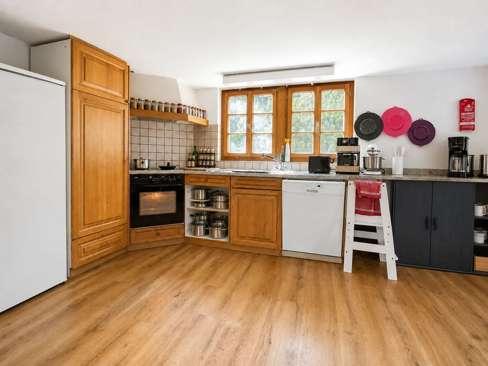 Charmantes 7.5-Zimmer-Chalet an idyllischer Dorflage in Luthern – Foto 4 von 13