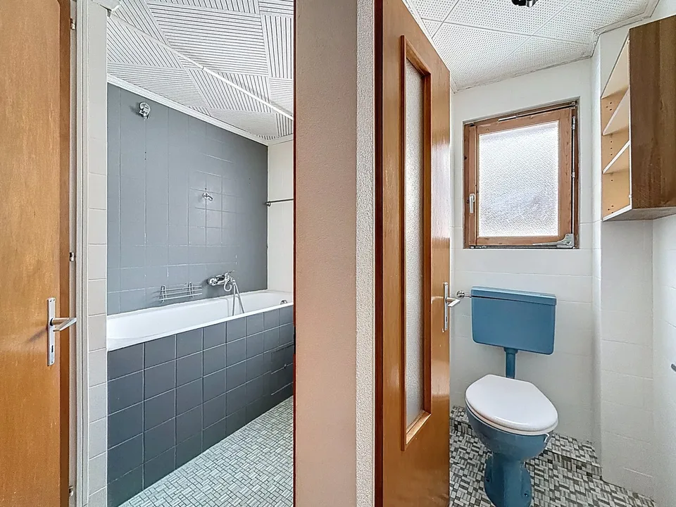 La tua futura casa da reinventare a Levron – foto 10 di 12