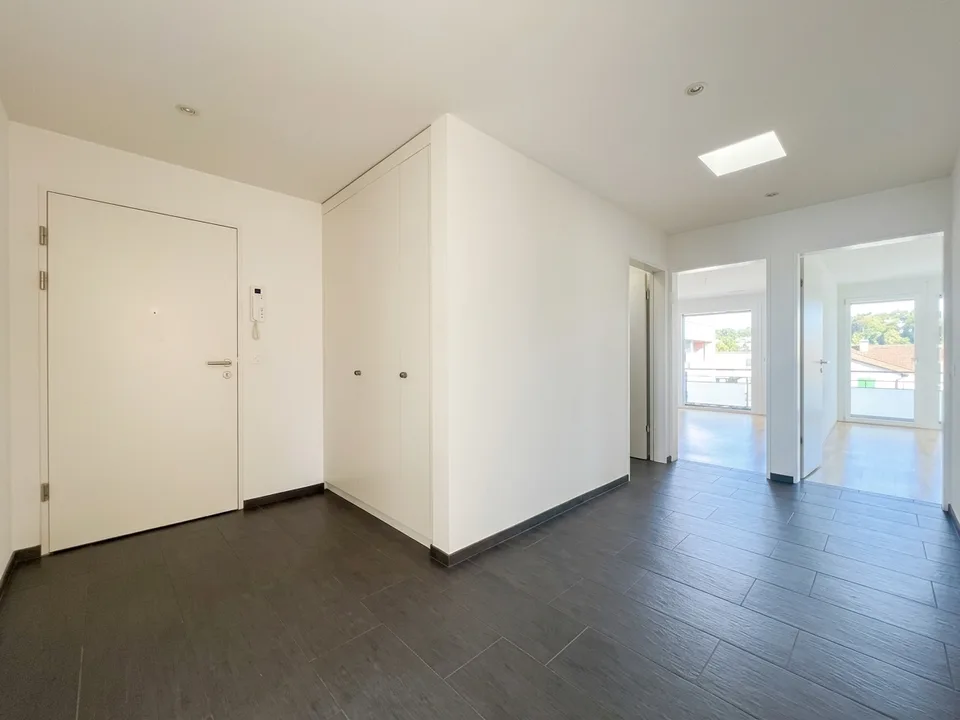 Grosszügige, lichtdurchflutete 4.5-Zimmerwohnung an zentraler Lage – Foto 11 von 15