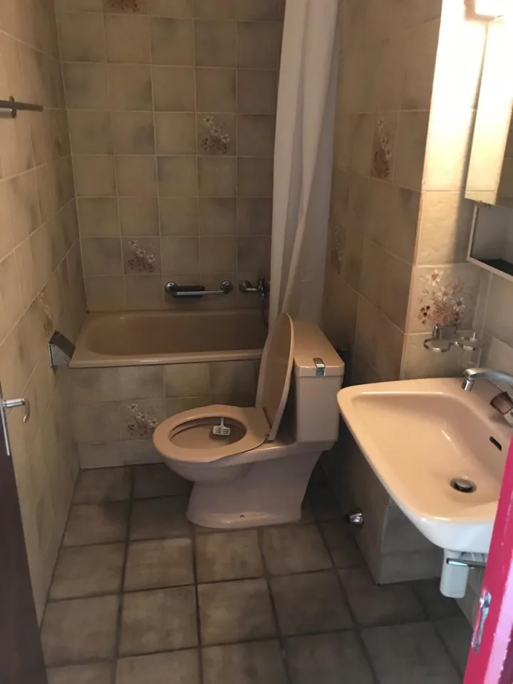 Appartamento 2 locali con balcone e vista panoramica a Vezia – foto 5 di 5