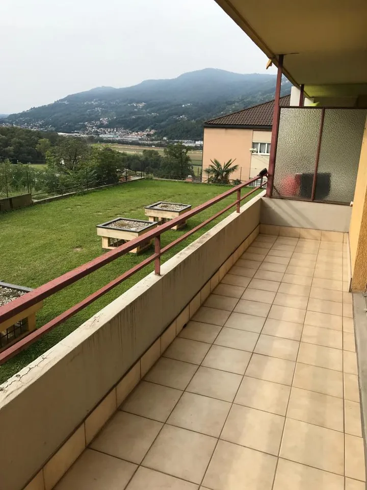 Appartamento 2 locali con balcone e vista panoramica a Vezia – foto 4 di 5