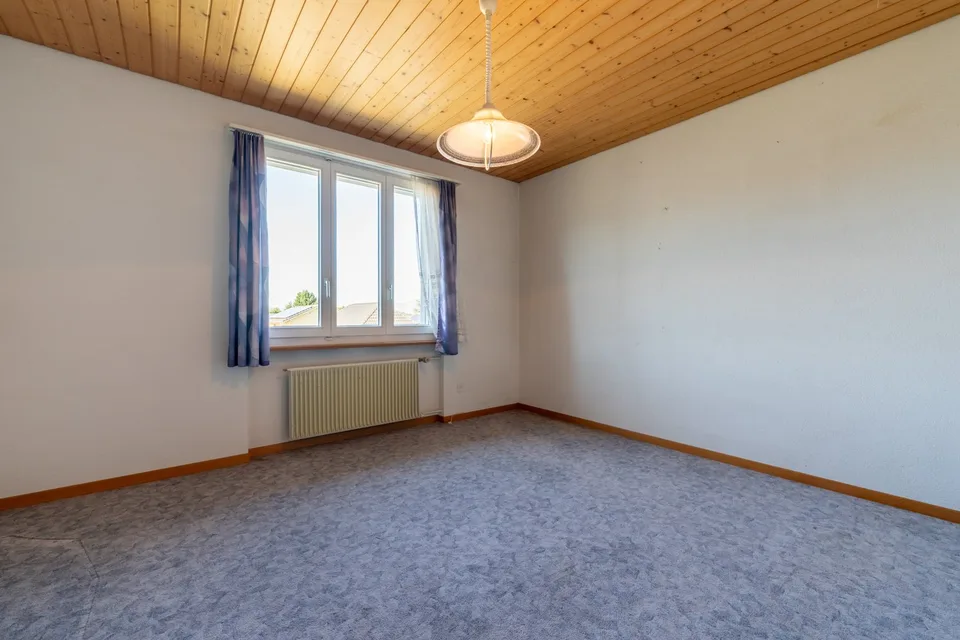 Maison unifamiliale de 6,5 pièces avec grande surface de jardin et espace pour les idées – photo 8 sur 13
