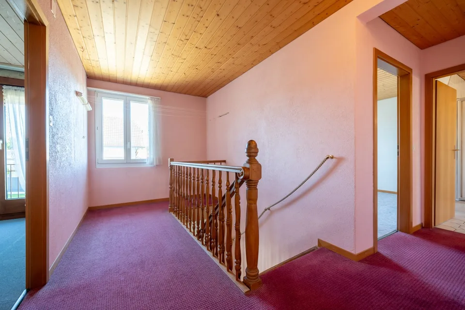 Maison unifamiliale de 6,5 pièces avec grande surface de jardin et espace pour les idées – photo 5 sur 13