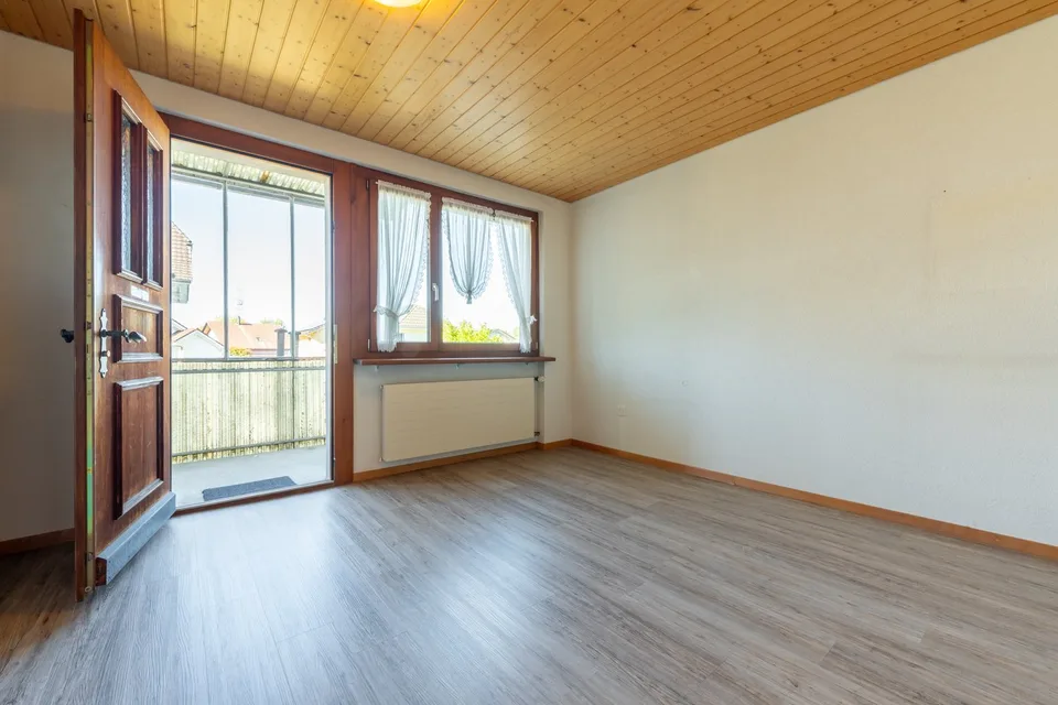 Maison unifamiliale de 6,5 pièces avec grande surface de jardin et espace pour les idées – photo 2 sur 13