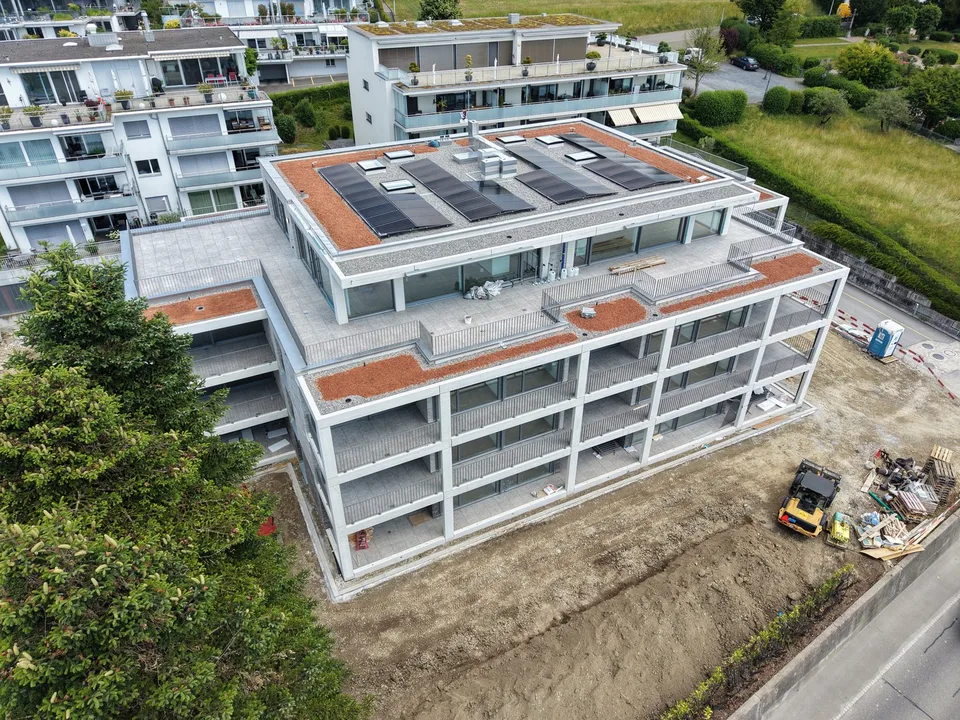 Erstvermietung: Einzigartige Attikawohnung mit Aussicht über das Reusstal – Foto 13 von 17