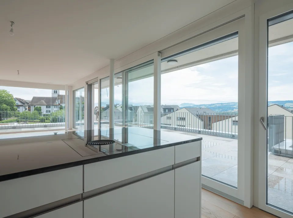 Erstvermietung: Einzigartige Attikawohnung mit Aussicht über das Reusstal – Foto 7 von 17