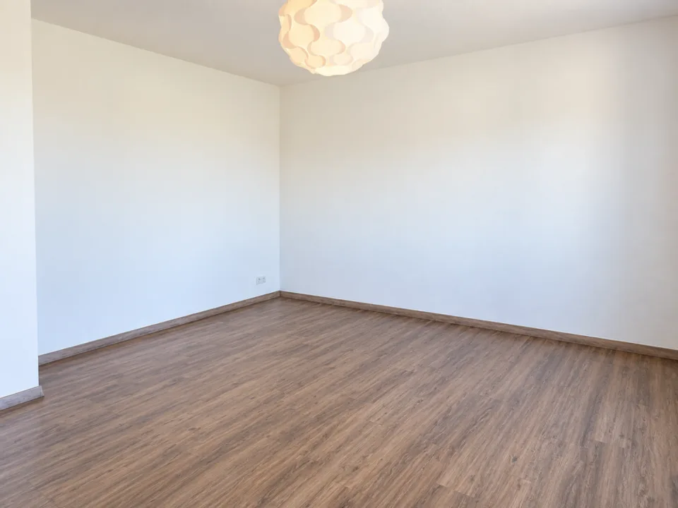 4.5-Zimmerwohnung auf dem Land mit grossem Balkon zu Vermieten – Foto 5 von 15