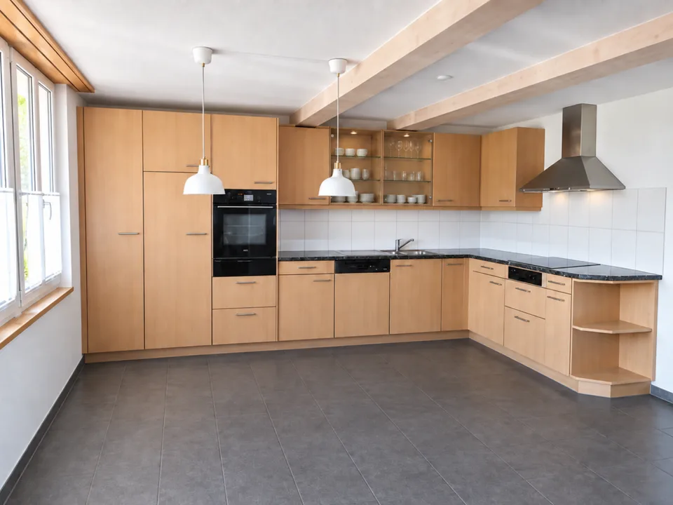 4.5-Zimmerwohnung auf dem Land mit grossem Balkon zu Vermieten – Foto 3 von 15