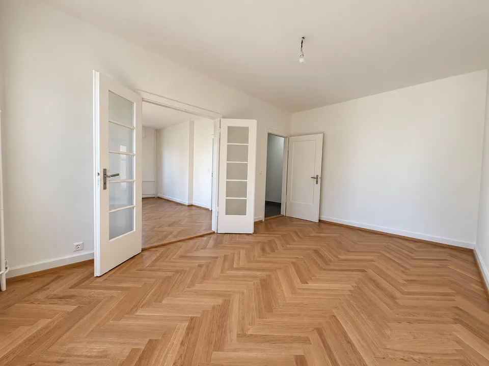 Erstbezug - Stilvoll renovierte 3-Zimmerwohnung mit eigenem Garten – Foto 4 von 18