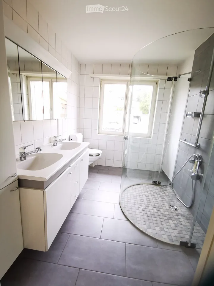 Bright and spacious living in Wegenstetten – photo 5 of 12