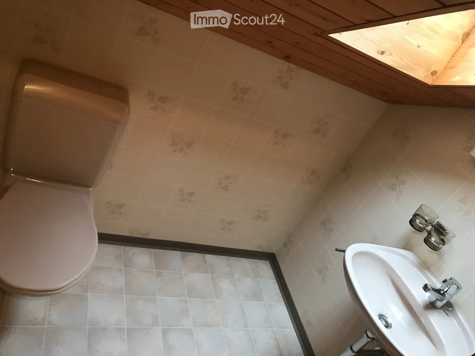 Gepflegte 2 Zimmer-Dachwohnung – Foto 5 von 5