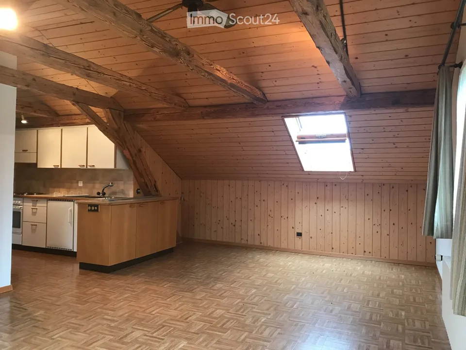 Gepflegte 2 Zimmer-Dachwohnung – Foto 2 von 5