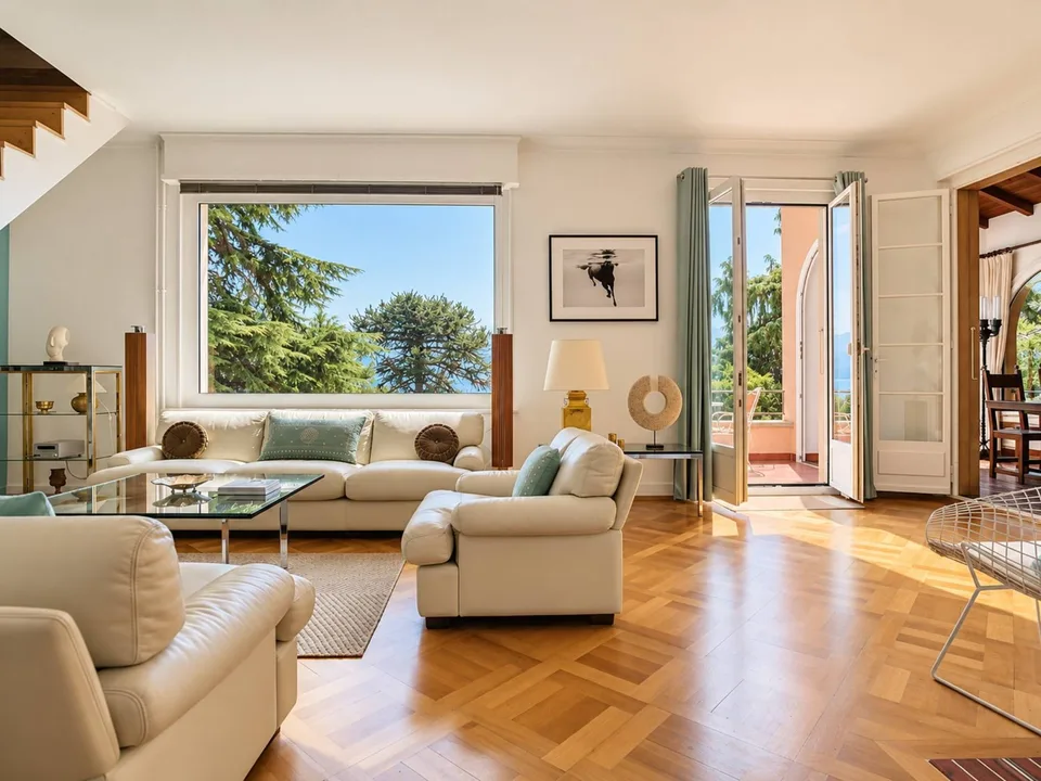 Villa de style Toscan au cur de Pully – photo 1 sur 26