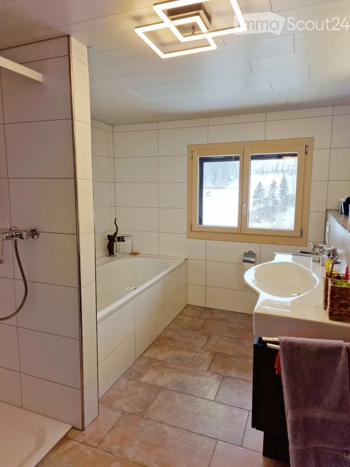 Wohn-Oase in der Landwirtschaftszone - Einfamilienhaus mit Studio im UG – Foto 9 von 13