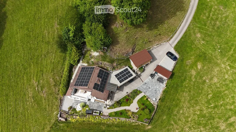 Wohn-Oase in der Landwirtschaftszone - Einfamilienhaus mit Studio im UG – Foto 3 von 13