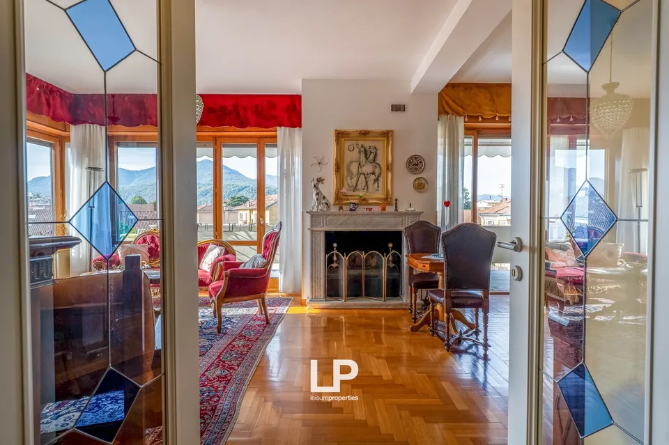 Villa bifamiliare nel cuore di Luino – foto 6 di 13