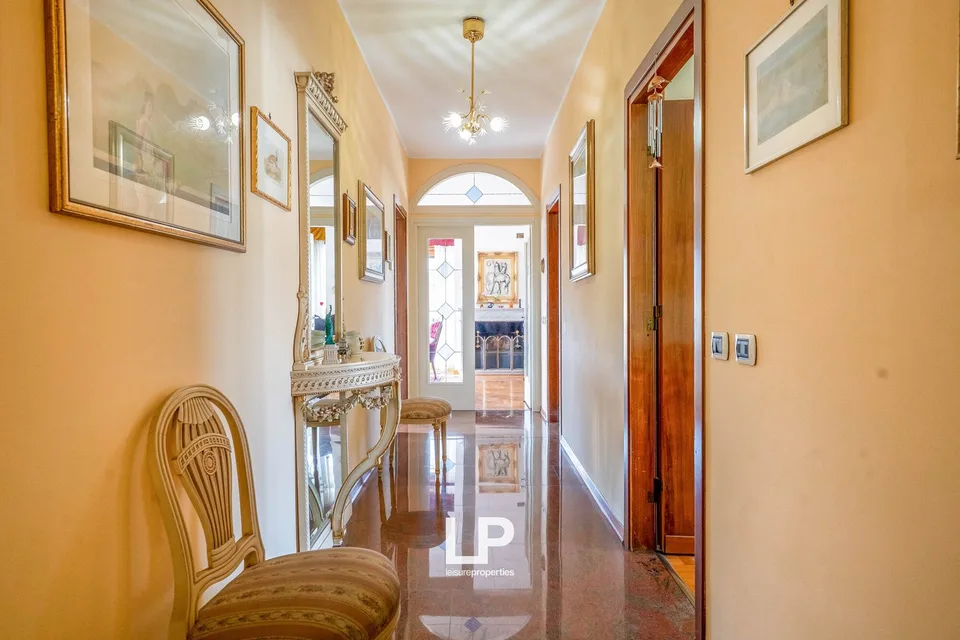 Villa bifamiliare nel cuore di Luino – foto 9 di 13