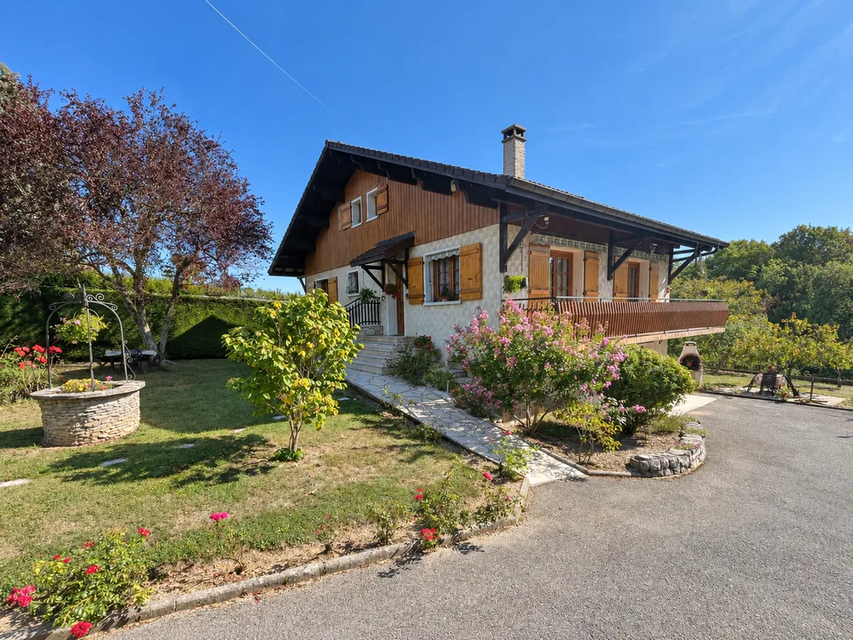 Maison individuelle - 4 chambres - jardin piscinable – photo 2 sur 13