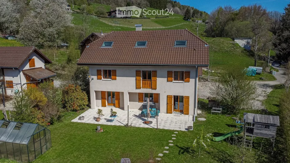 Habère-poche – 230 m² – 6 camere – terreno edificabile 1 606 m² – vista panoramica – foto 2 di 5