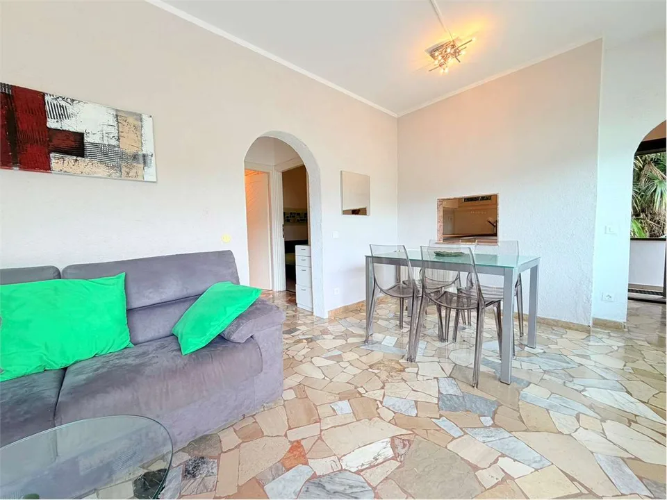 Curato appartamento trilocale con terrazza e splendida vista lago, vic – foto 4 di 13