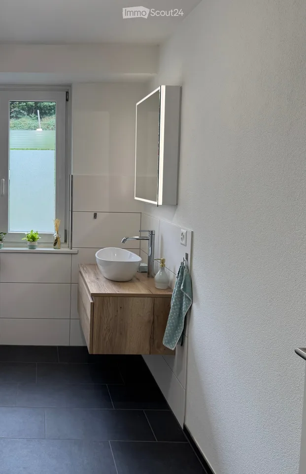 Propriété unique - parfaite pour deux familles, maison spacieuse pour une ou plusieurs familles – photo 5 sur 22