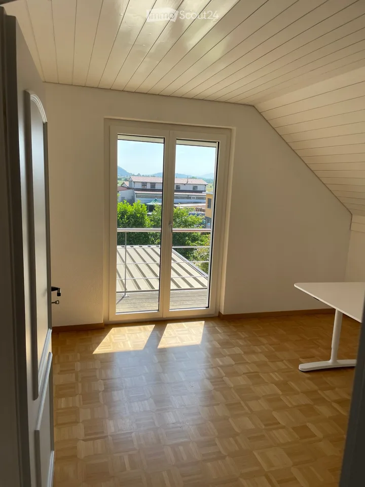 Incantevole casa unifamiliare 6.5 locali con garage ad Arch – foto 15 di 24