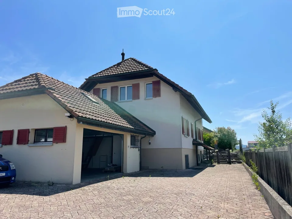 Incantevole casa unifamiliare 6.5 locali con garage ad Arch – foto 3 di 24