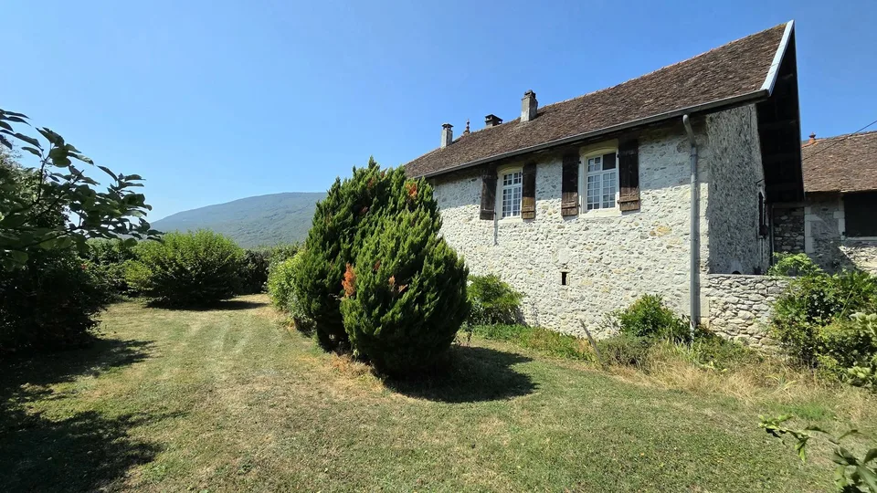 Anglefort: Casa Fortezza T9 da Ristrutturare – foto 5 di 13