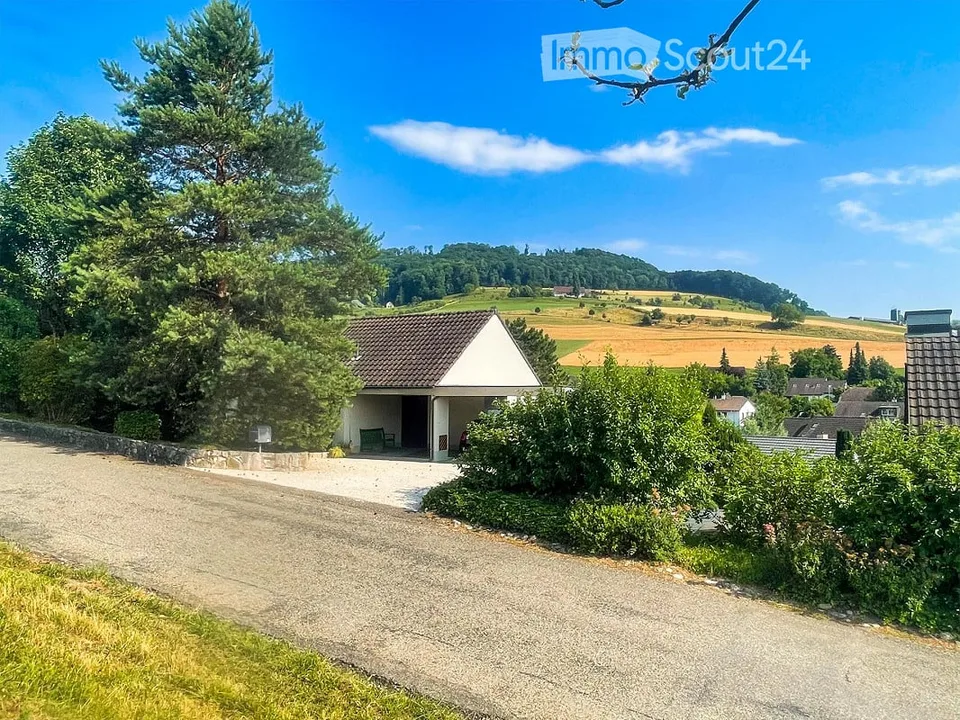 Incantevole casa unifamiliare 4.5 locali ad Arisdorf con riserva di terreno – foto 2 di 29