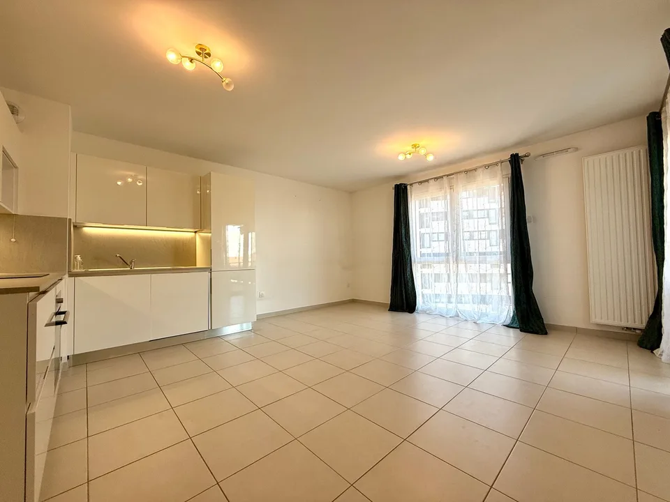 Schönes F3 in der Innenstadt von Thonon-les-Bains – Foto 4 von 10