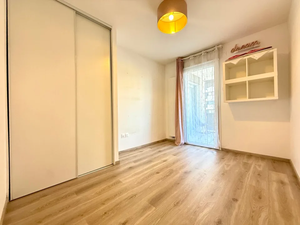 Schönes F3 in der Innenstadt von Thonon-les-Bains – Foto 7 von 10