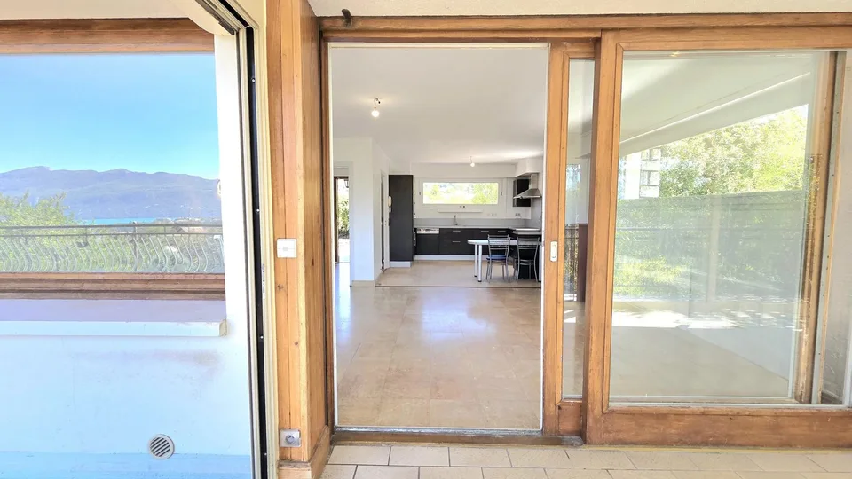 Villa modernista di tipo 7 a Mouxy – foto 11 di 13